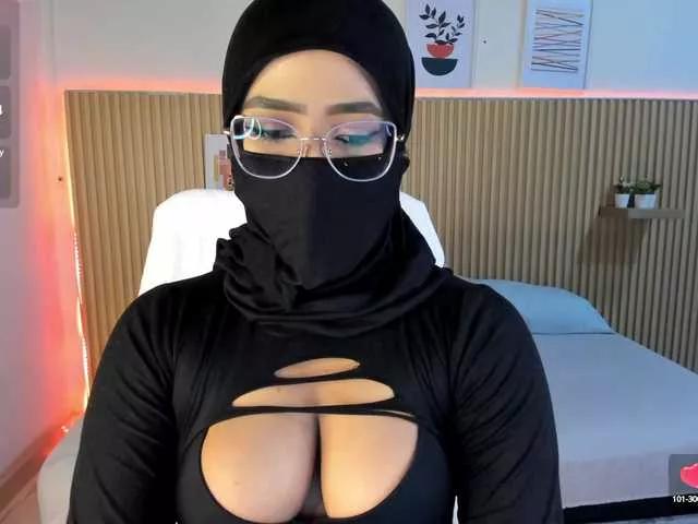 sasha-anaan on BongaCams 