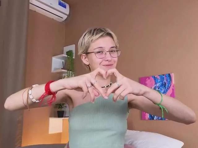 SharliRose on BongaCams