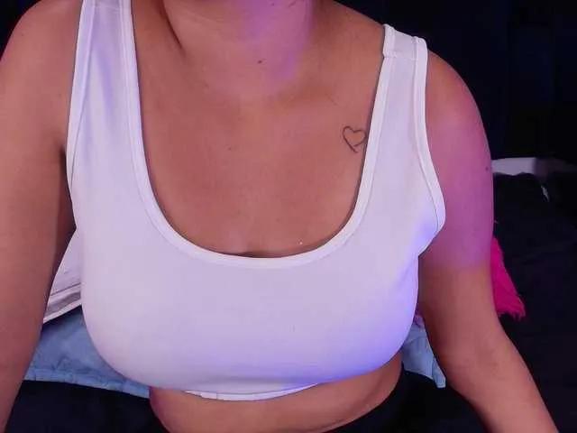 shels-loreds on BongaCams