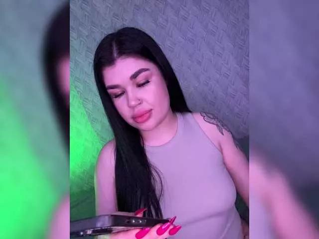 suchka-black- on BongaCams 