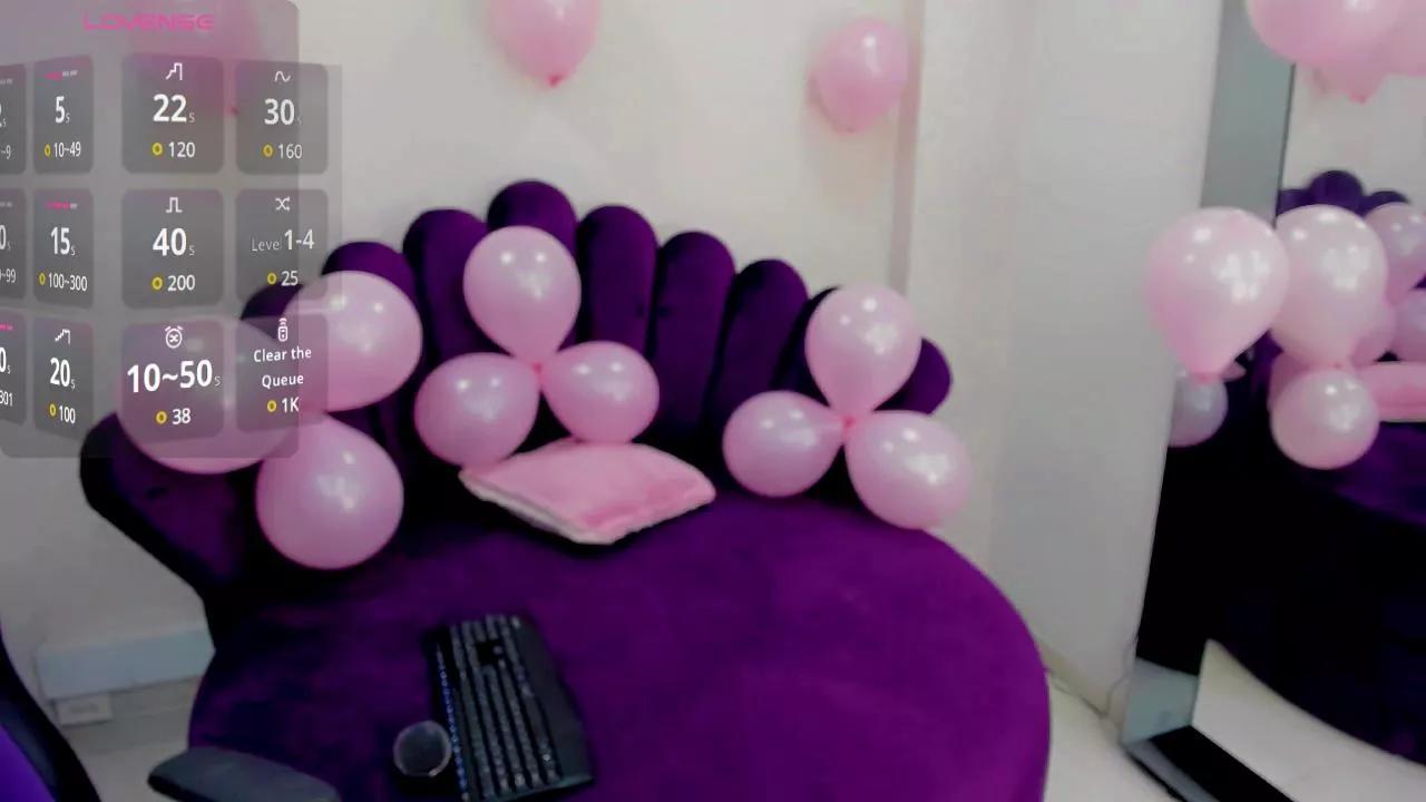 _Emily_Hots