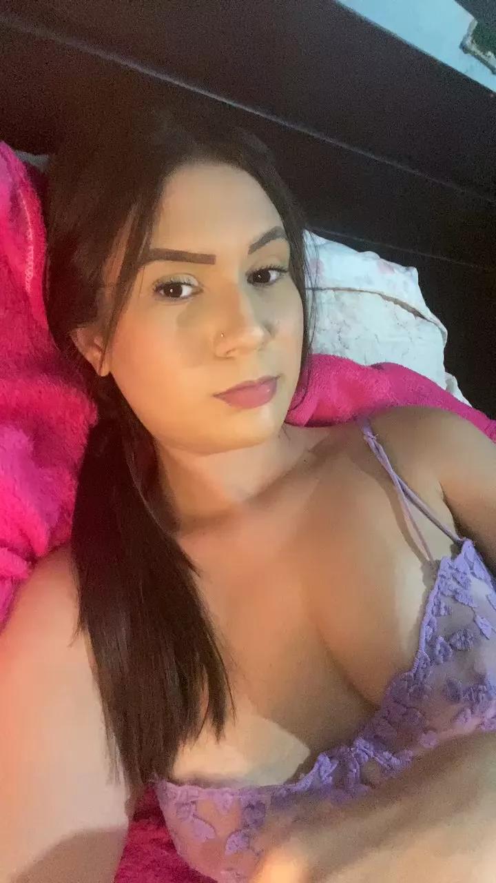 anna027 on Cam4 