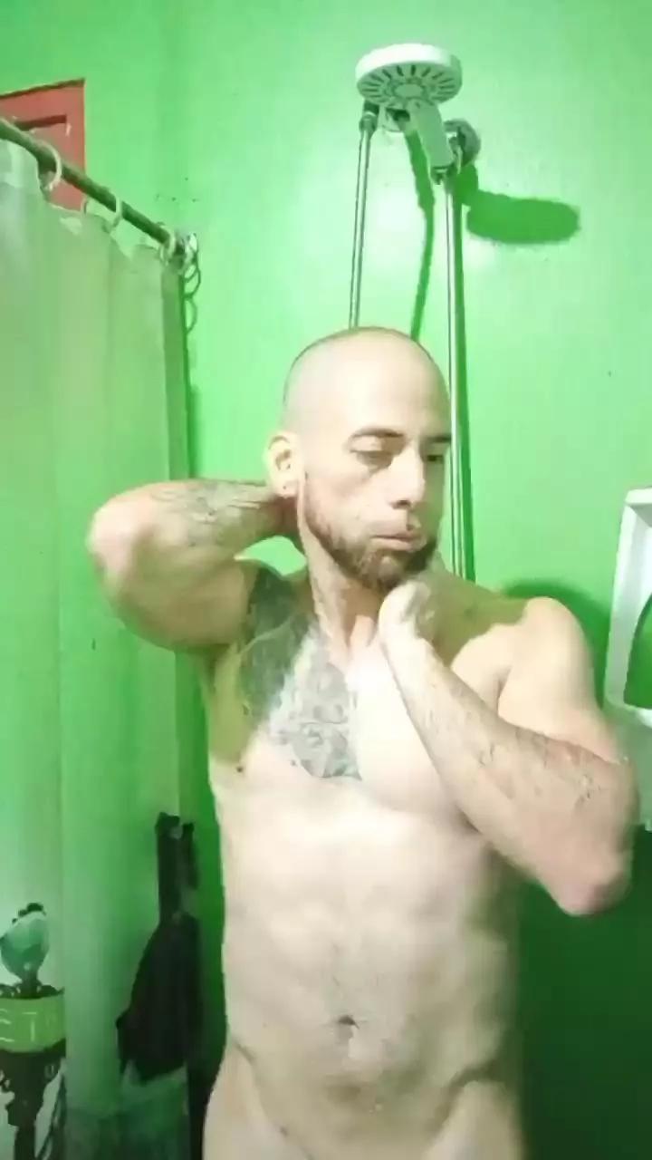 aplakadorlinguz on Cam4 