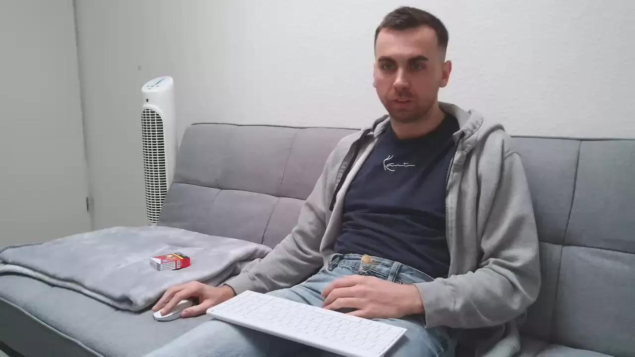 Jeansjunge96 on Cam4 