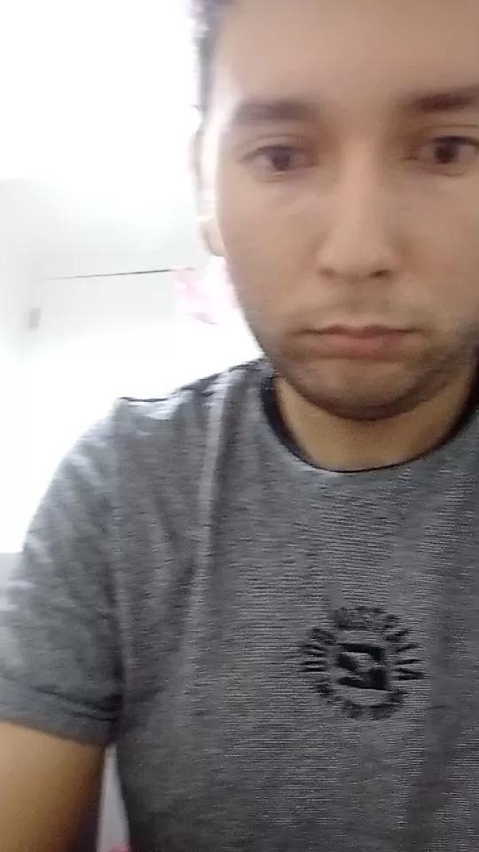 JoeGol96 on Cam4 