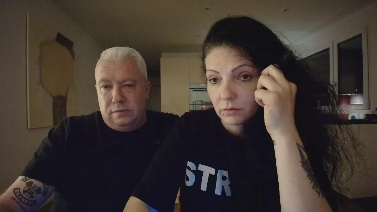 Kinky__Couple on Cam4 