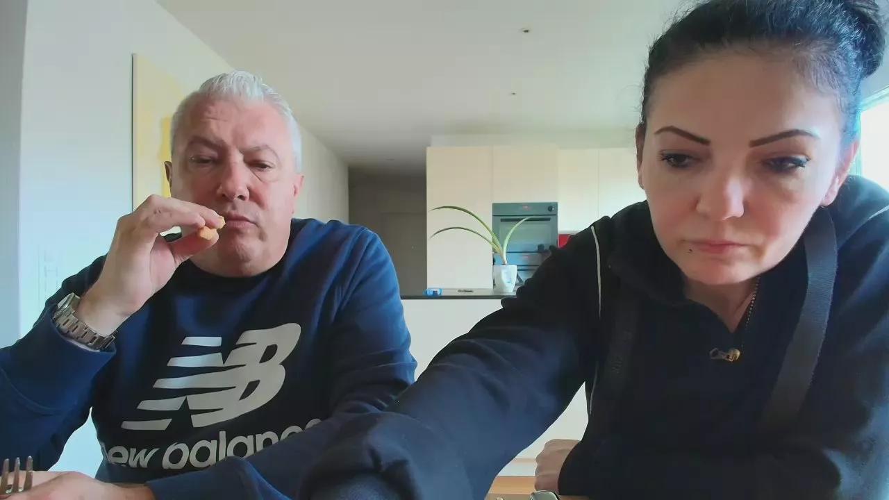 Kinky__Couple on Cam4 