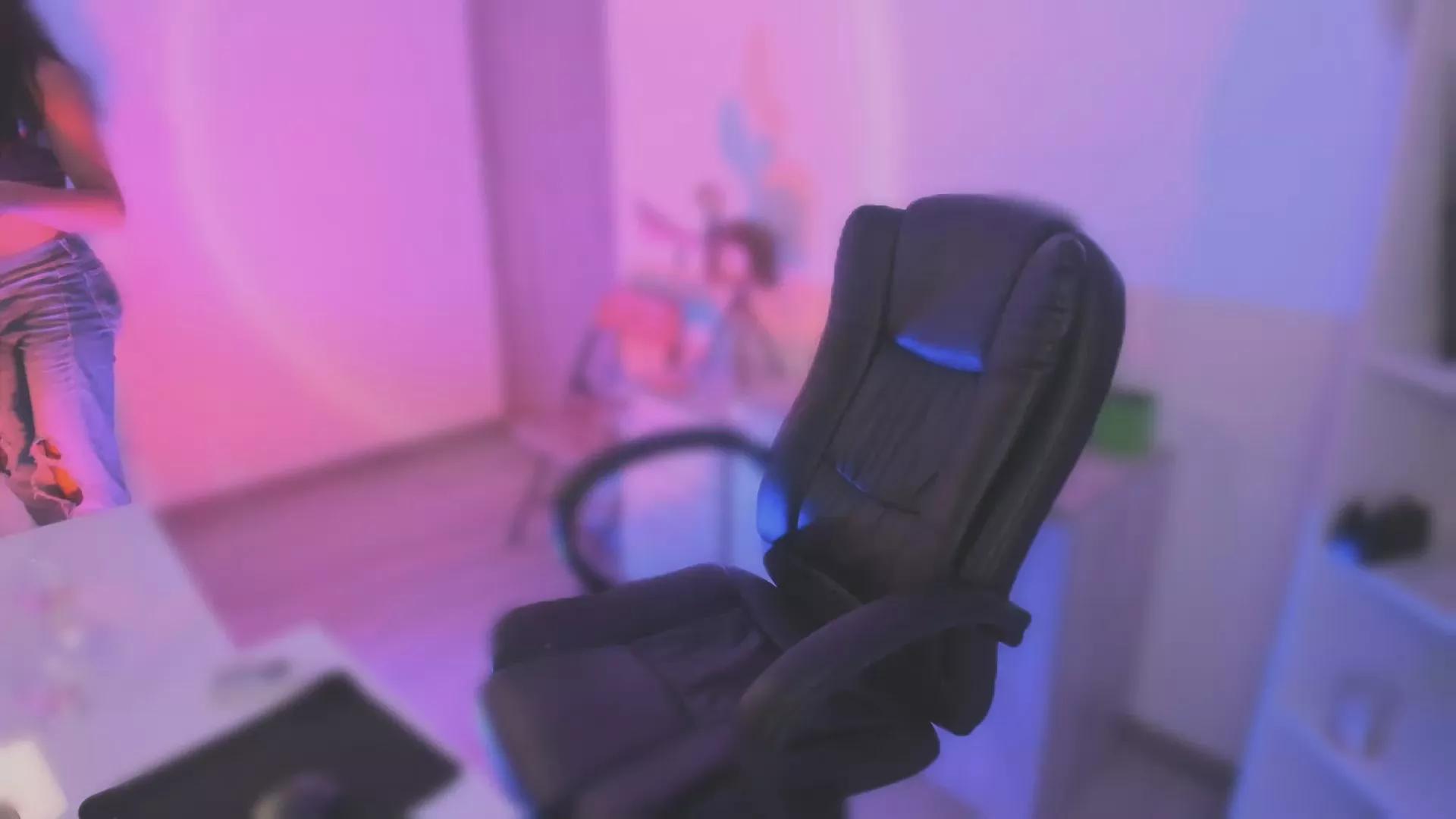 littleslutvhot