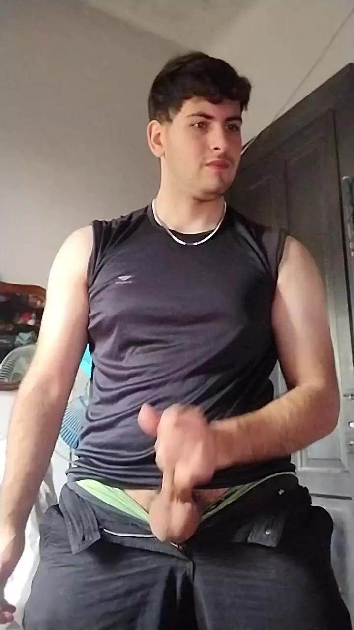 Lucas_Pink1