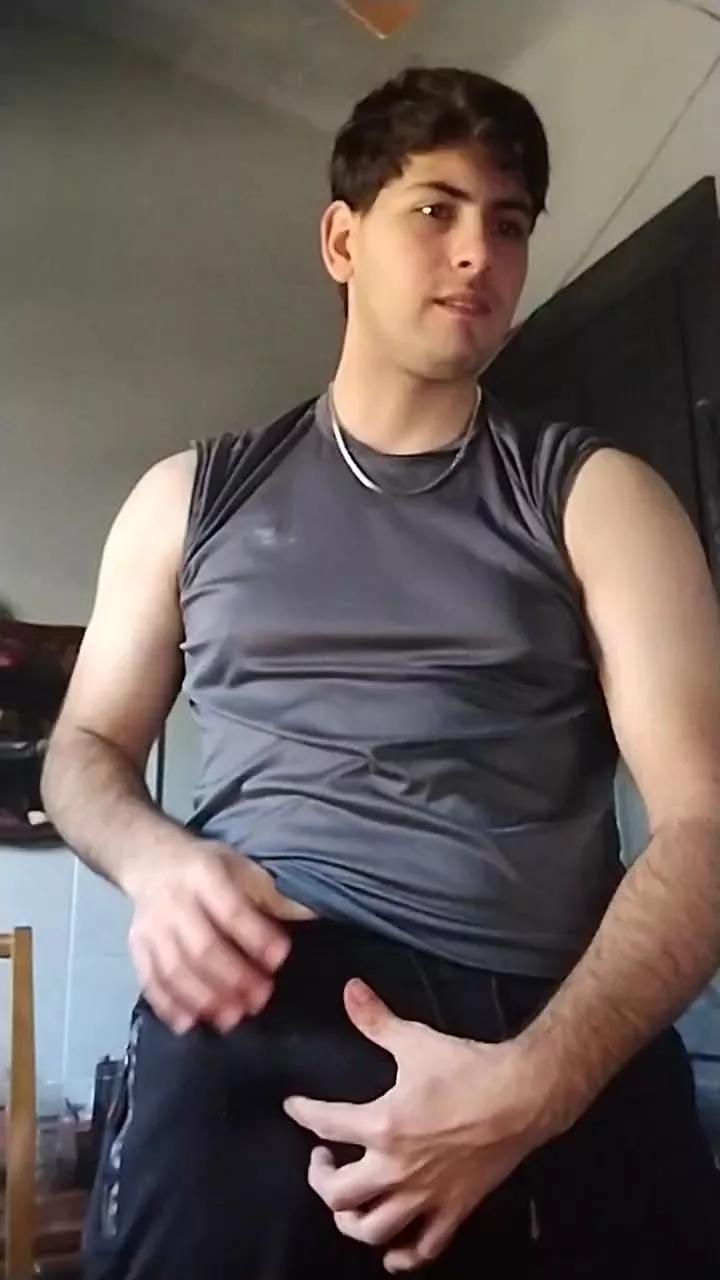 Lucas_Pink1
