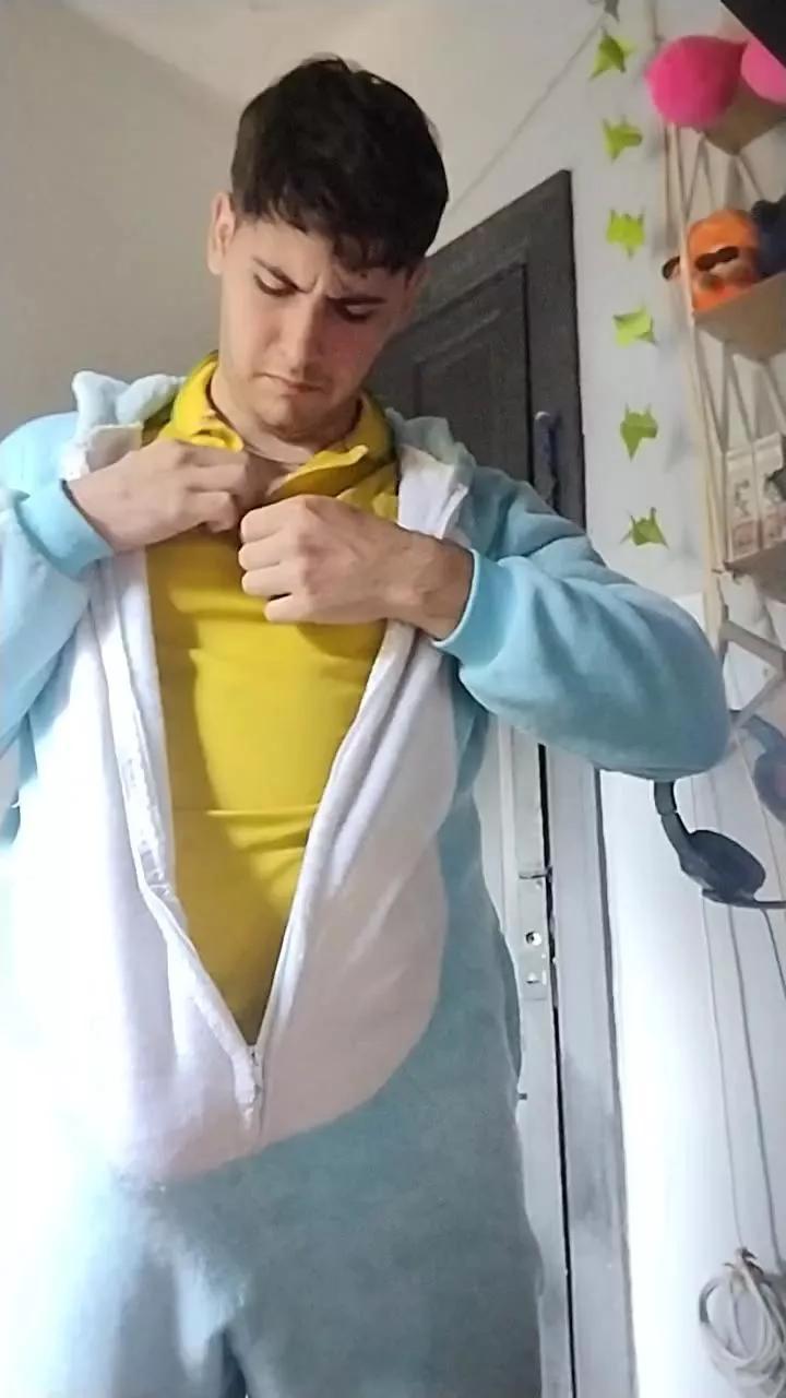 Lucas_Pink1