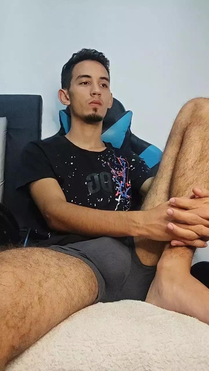 LuisRico30 on Cam4 