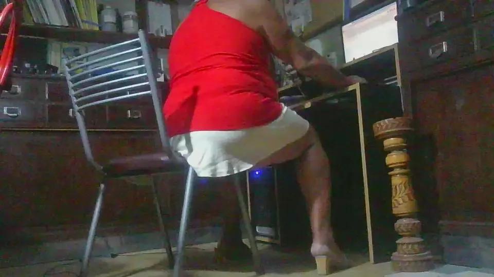 LunaTravsumi on Cam4 