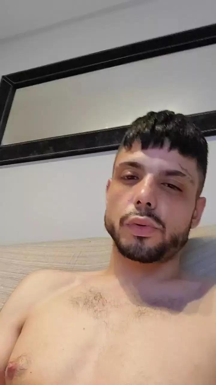 Pecha27 on Cam4