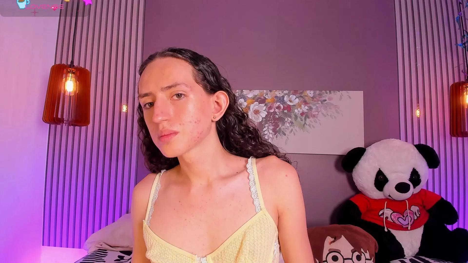 pinky_peach_