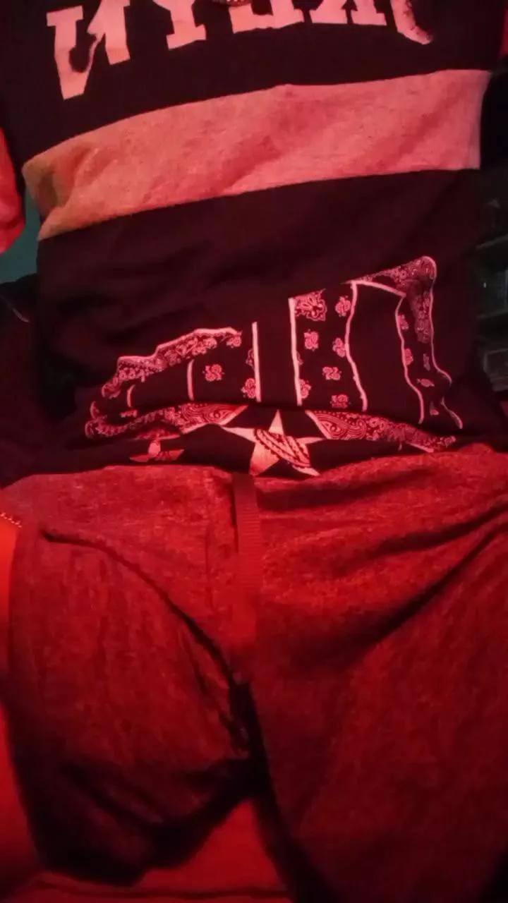 RealChicoBoy on Cam4 