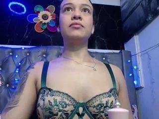 lila-gummy on CamSoda