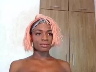 sexyslimcat on CamSoda 