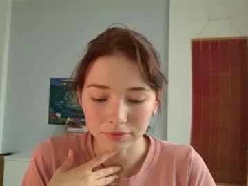 Freechat anntics_ on Chaturbate