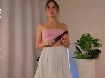 bestie_kiki — Hello everyone, I'm Eva, my favorite patern 11tk | Goal:suck fingers close to the camera #young #18 #skinny #teen #new [33 tokens remaining]
