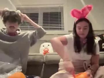 Chaturbate bkws985  is Freechat  bkws985 — #couple #teen #bi #daddysgirl #bigcock Carving Pumpkins <3 Happy Halloween