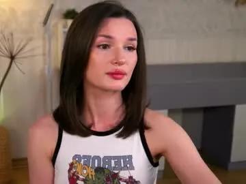 Freechat e_vvv_a on Chaturbate