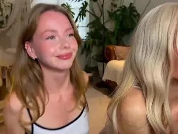 elli_harmon on Chaturbate 