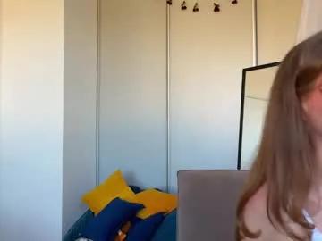 elli_harmon on Chaturbate 