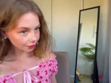 elli_harmon on Chaturbate 