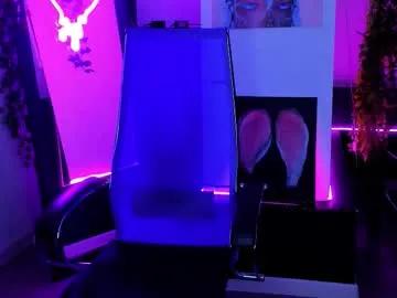 emilywiled — GOAL: for your beloved girlfriend  [1171 tokens remaining] feel my love  #nonude #daddy  #c2c #feet #lovense