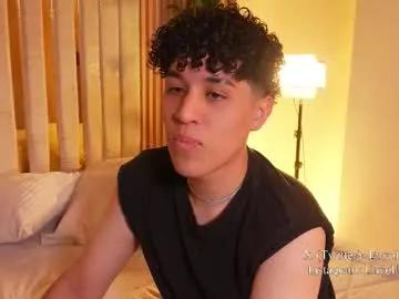 Freechat enyollbloss on Chaturbate