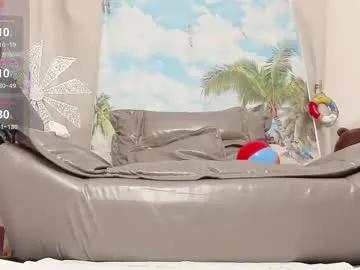 Freechat foxyiyi on Chaturbate