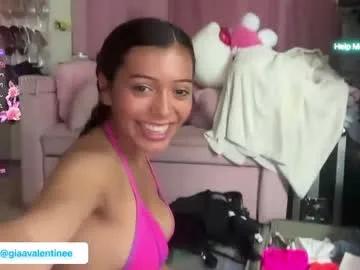 giaavalentinee on Chaturbate 