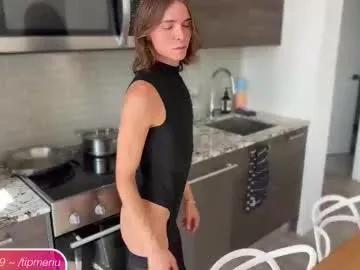 hadley19 — are u curious about trying dick? I won't tell anyone..  [27 tokens left]