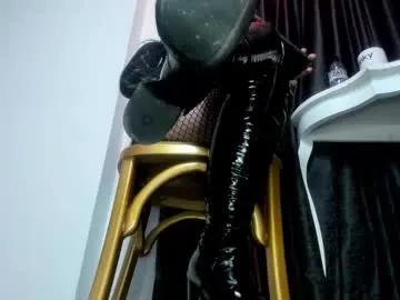 halley_raven on Chaturbate 