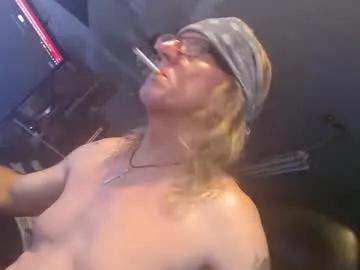 handystud33 — Freechat on Chaturbate