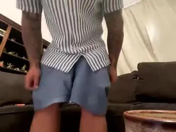 happilymarr1ed on Chaturbate 