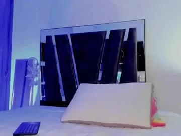 Freechat holly_29_m on Chaturbate