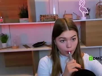 jasmies — GOAL: sexy dance [278 tokens remaining] Welcome to my room! #new #18 #cute #students #smoke