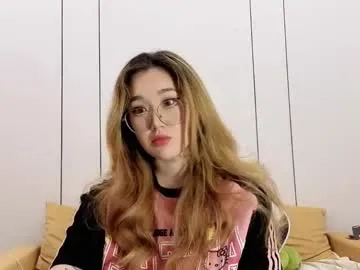 jennatyan on Chaturbate