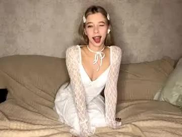 kaeliascorch — Goal: Suck my fingers close and sloppy :pp :))) #new #18 #skinny #blonde #cute [150 tokens remaining]