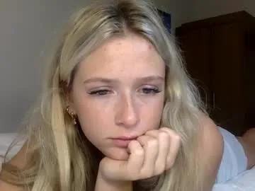 korinaluvv — Come make me cum in my privs ;) #teen #18 #young #blonde #athletic