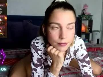 lisi4ka_basik33 on Chaturbate 