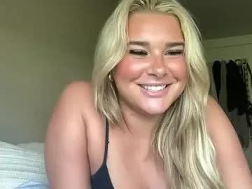 livvymack — New blonde on the block;) #21 #blonde #us #curvy