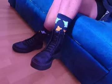 luna_mcclean — hi pet #feet #sissy #cuckold #sph #findom -- Current Goal: Worship the goddess's feet