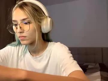 maryaliceprinn — Goal: lick finger! I am new here and your support is very important to me! Thank you! ^^ #teen #18 #cute #new #shy [44 tokens remaining]