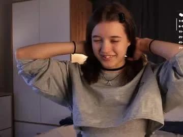 mewaura — Hi! Glad to see u in my room! GoalTake off my skirt #lovense #teen #cute #shy #skinny [138 tokens remaining]