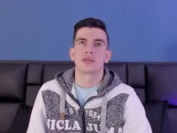 Freechat mikaelslow on Chaturbate