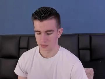 Freechat mikaelslow on Chaturbate