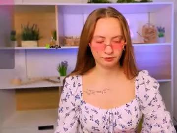 mila_glow — GOAL: dance [444 tokens remaining] Welcome to my room! #feet #nonude #sexy  #lovense #smokers